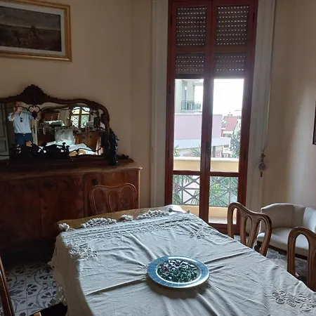 A Casa Di Teta * 레조디칼라브리아
